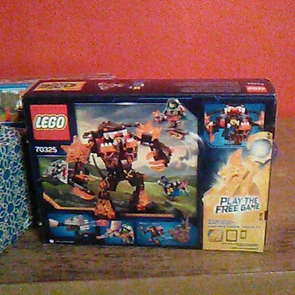 LEGO INFERNOX CAPTURES THE QUEEN set #70352 - Picture 2 of 2